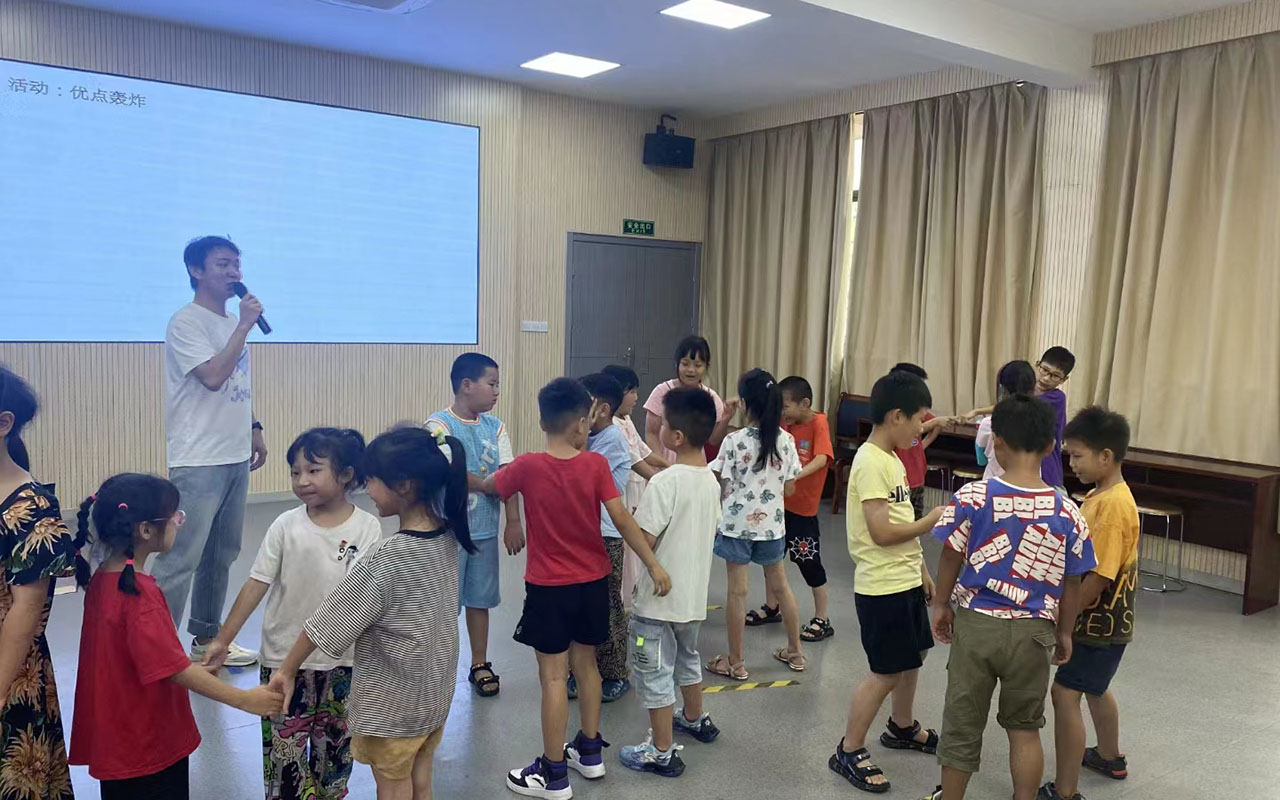 大足龙观乡中心学校